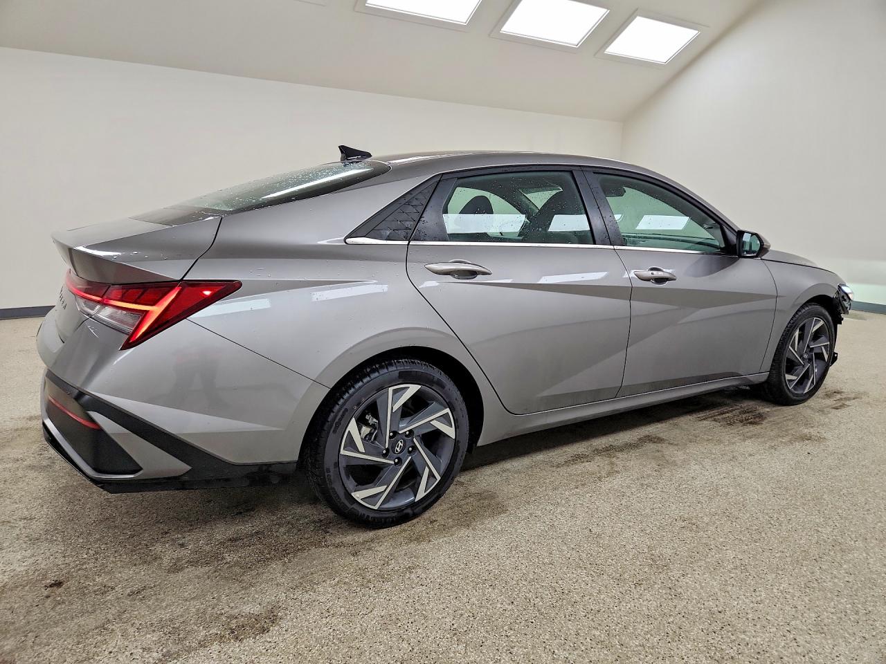 2025 HYUNDAI ELANTRA SEL — снимка 3