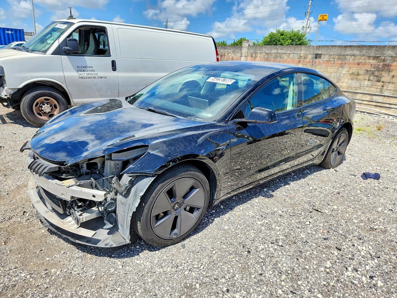 2023 TESLA MODEL 3