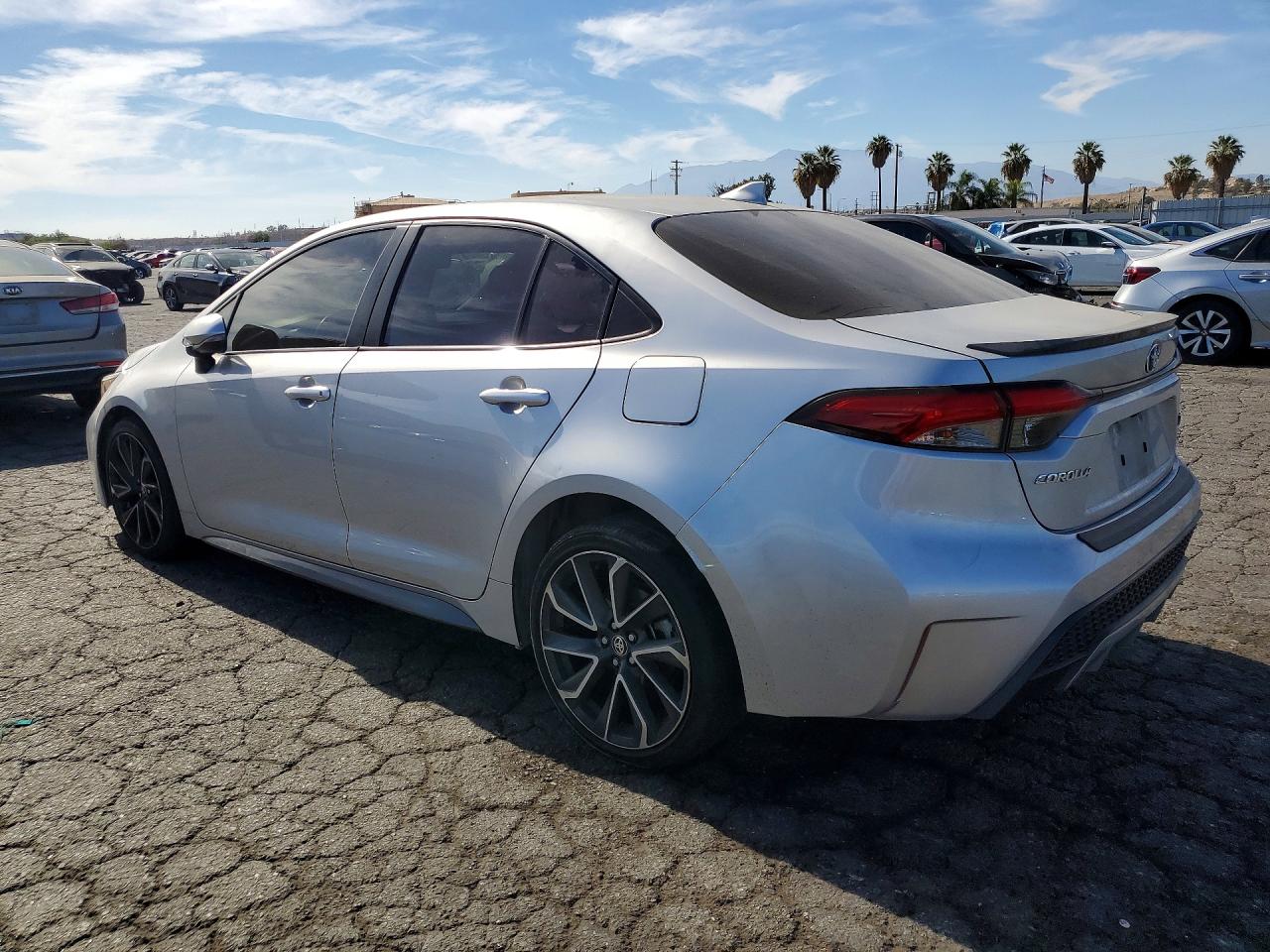 2021 TOYOTA COROLLA XSE — снимка 2
