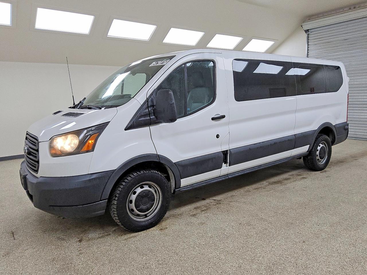 2017 FORD TRANSIT T-350