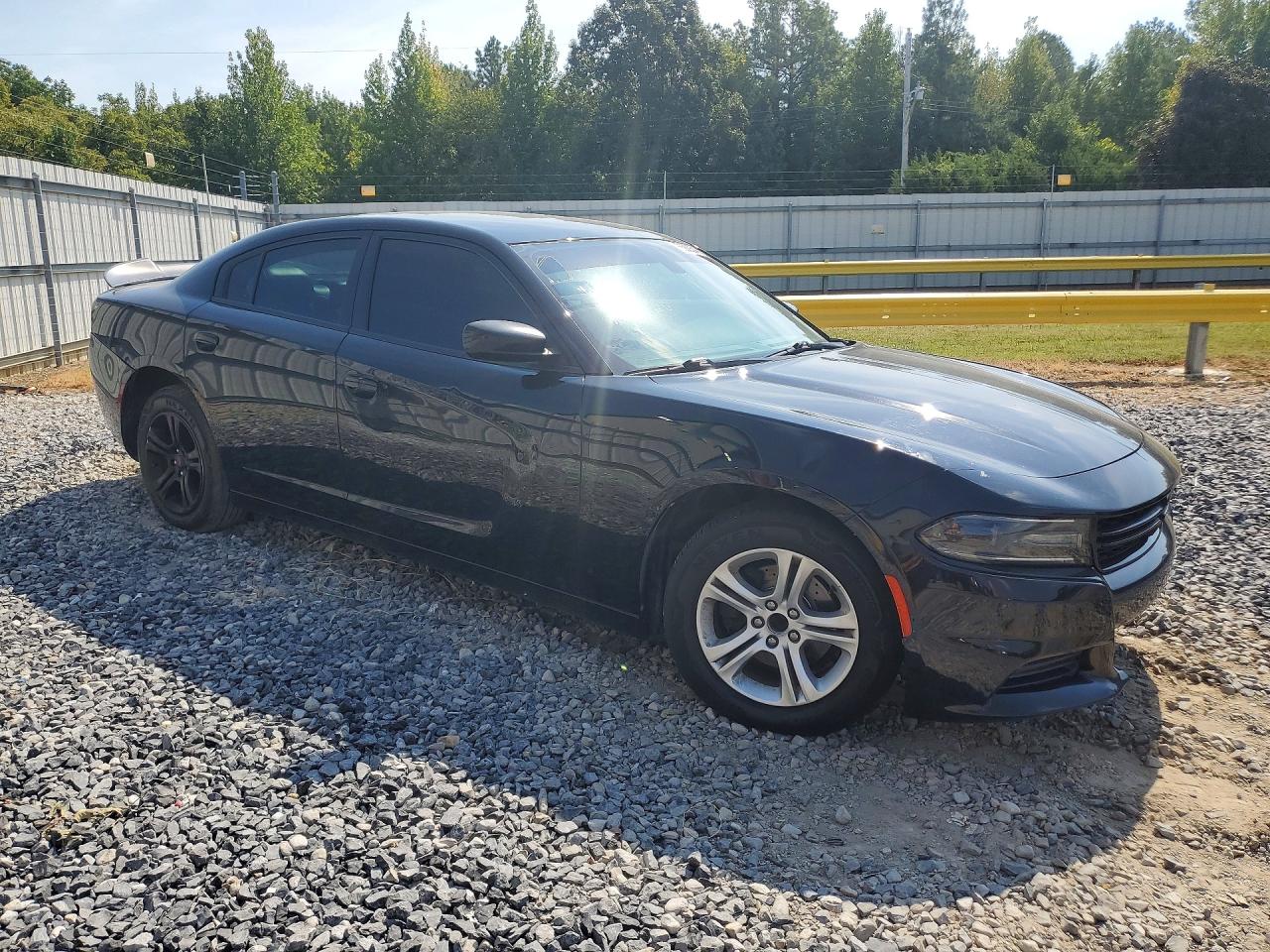 2019 DODGE CHARGER SXT — photo 4