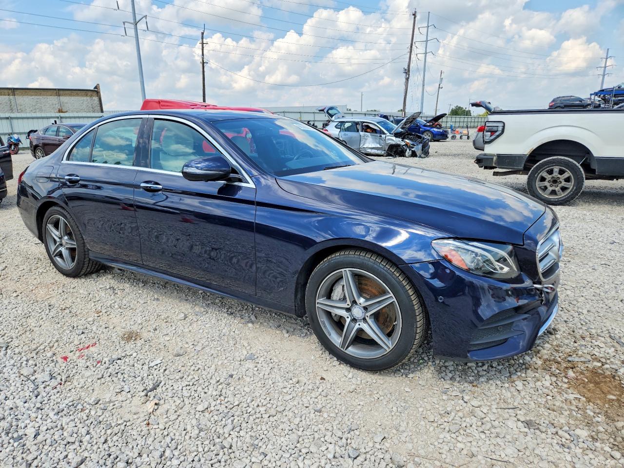 2019 MERCEDES-BENZ E 300 4MATIC — снимка 4