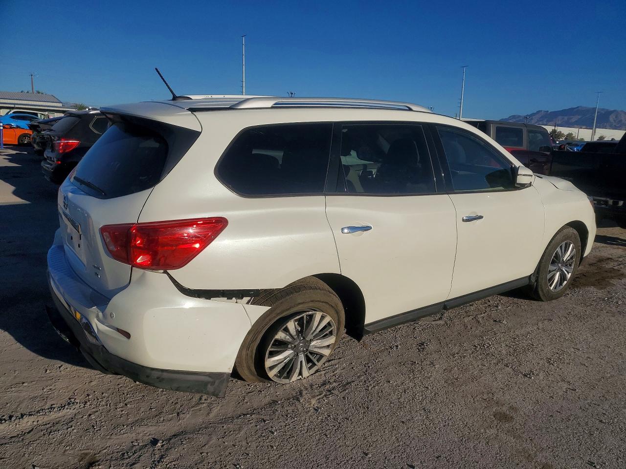 2018 NISSAN PATHFINDER SL — снимка 3
