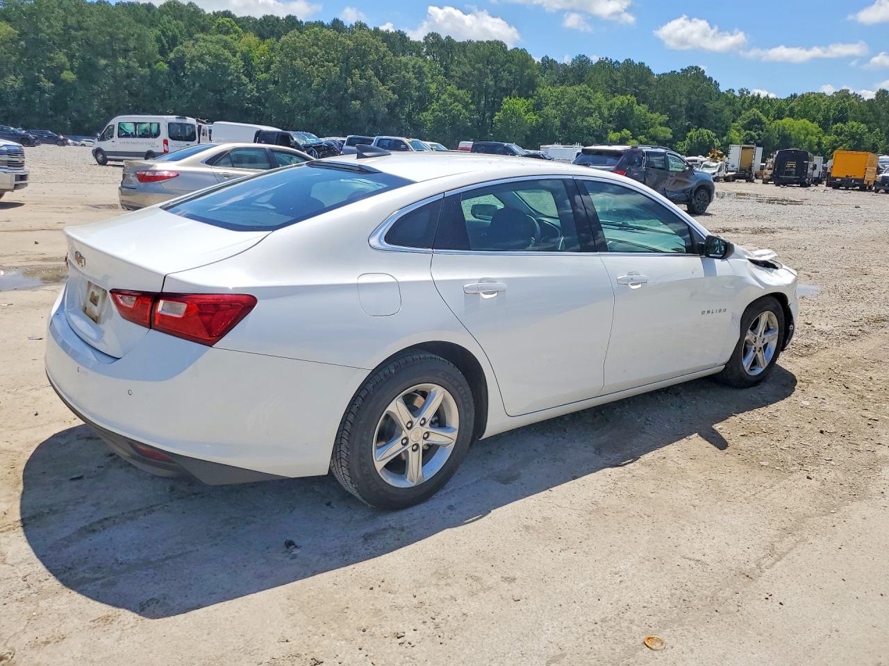 2024 CHEVROLET MALIBU LS — снимка 3