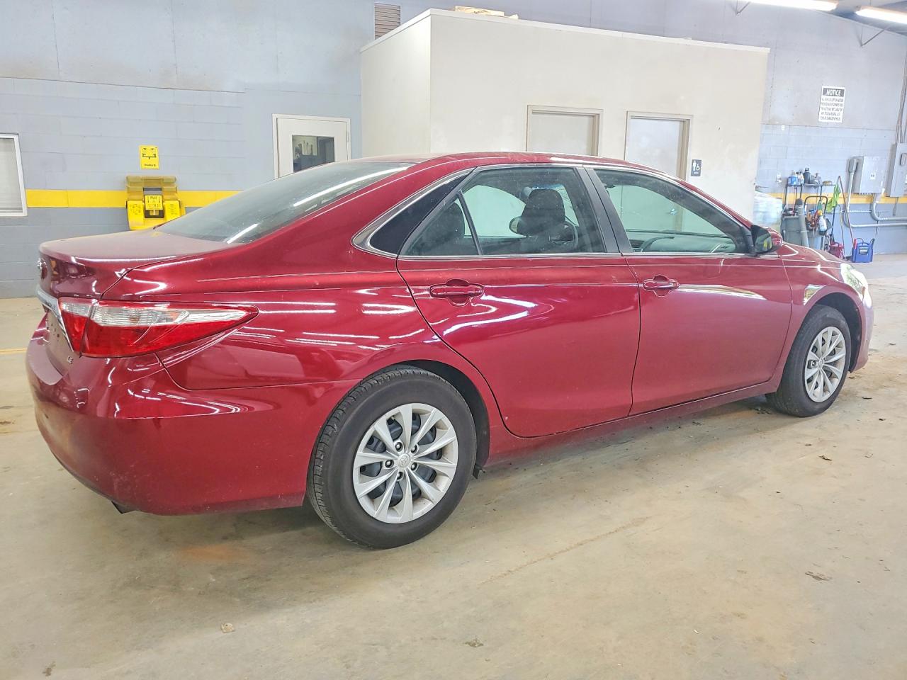 2017 TOYOTA CAMRY LE — снимка 3