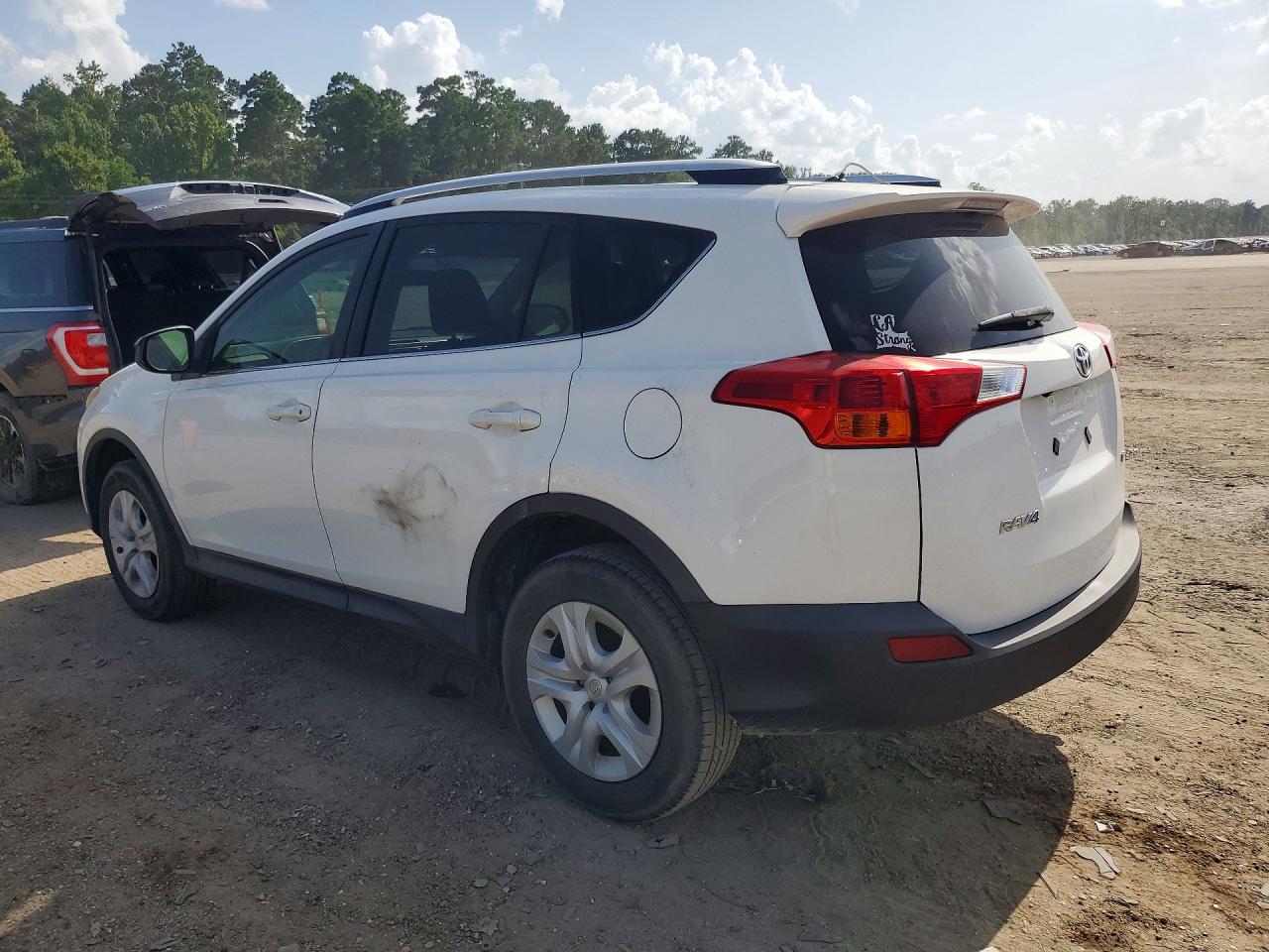 2015 TOYOTA RAV4 LE — снимка 2