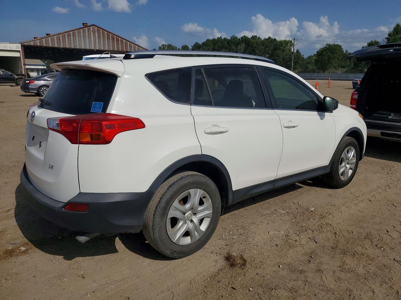 2015 TOYOTA RAV4 LE — снимка 3