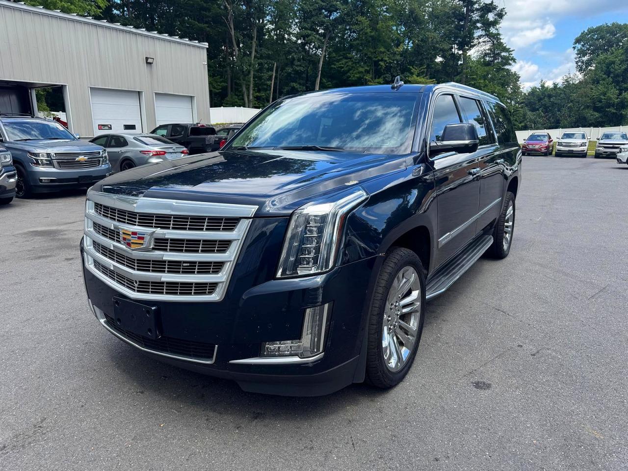 2019 CADILLAC ESCALADE ESV LUXURY