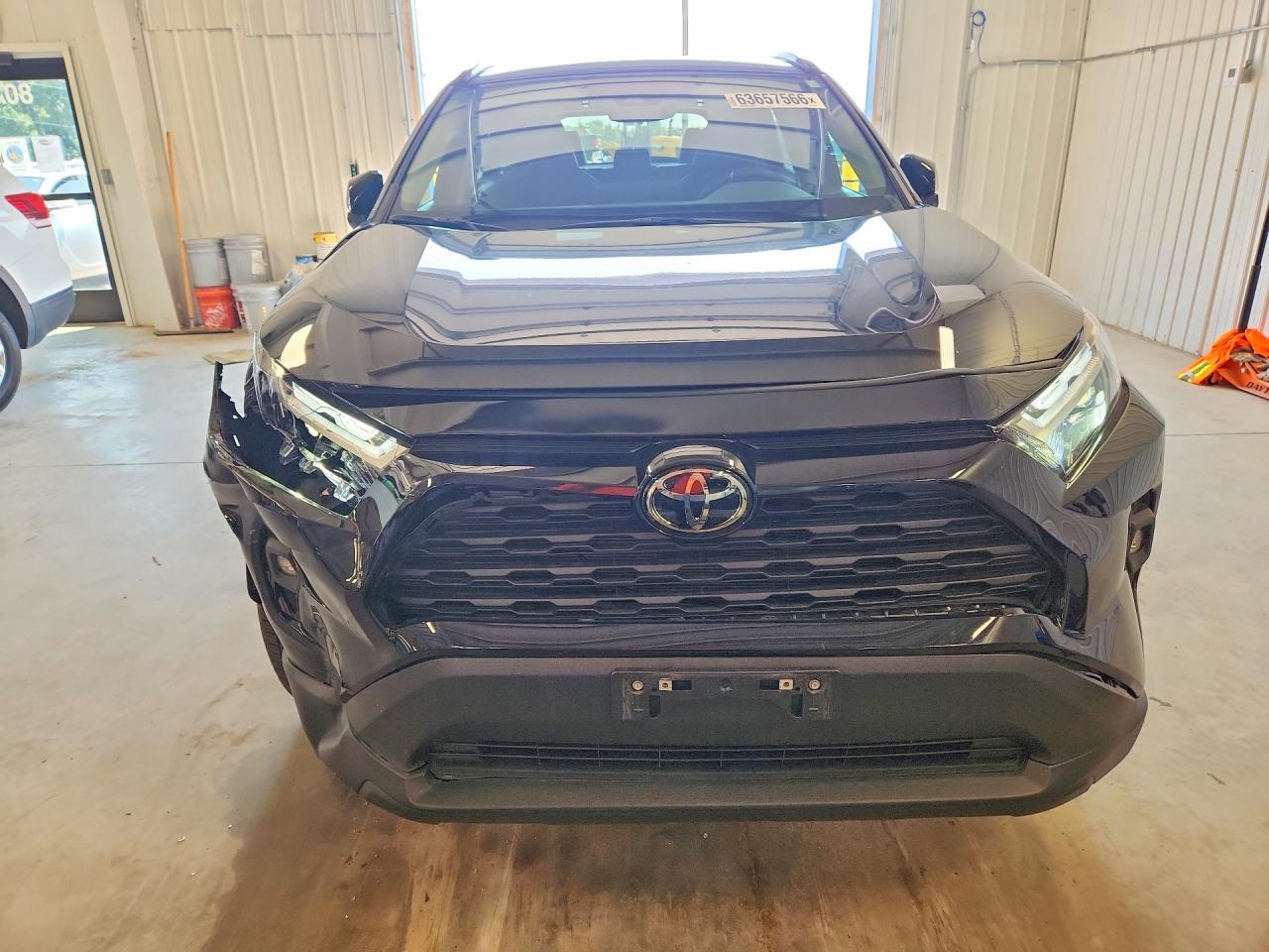 2025 TOYOTA RAV4 XLE PREMIUM — снимка 5