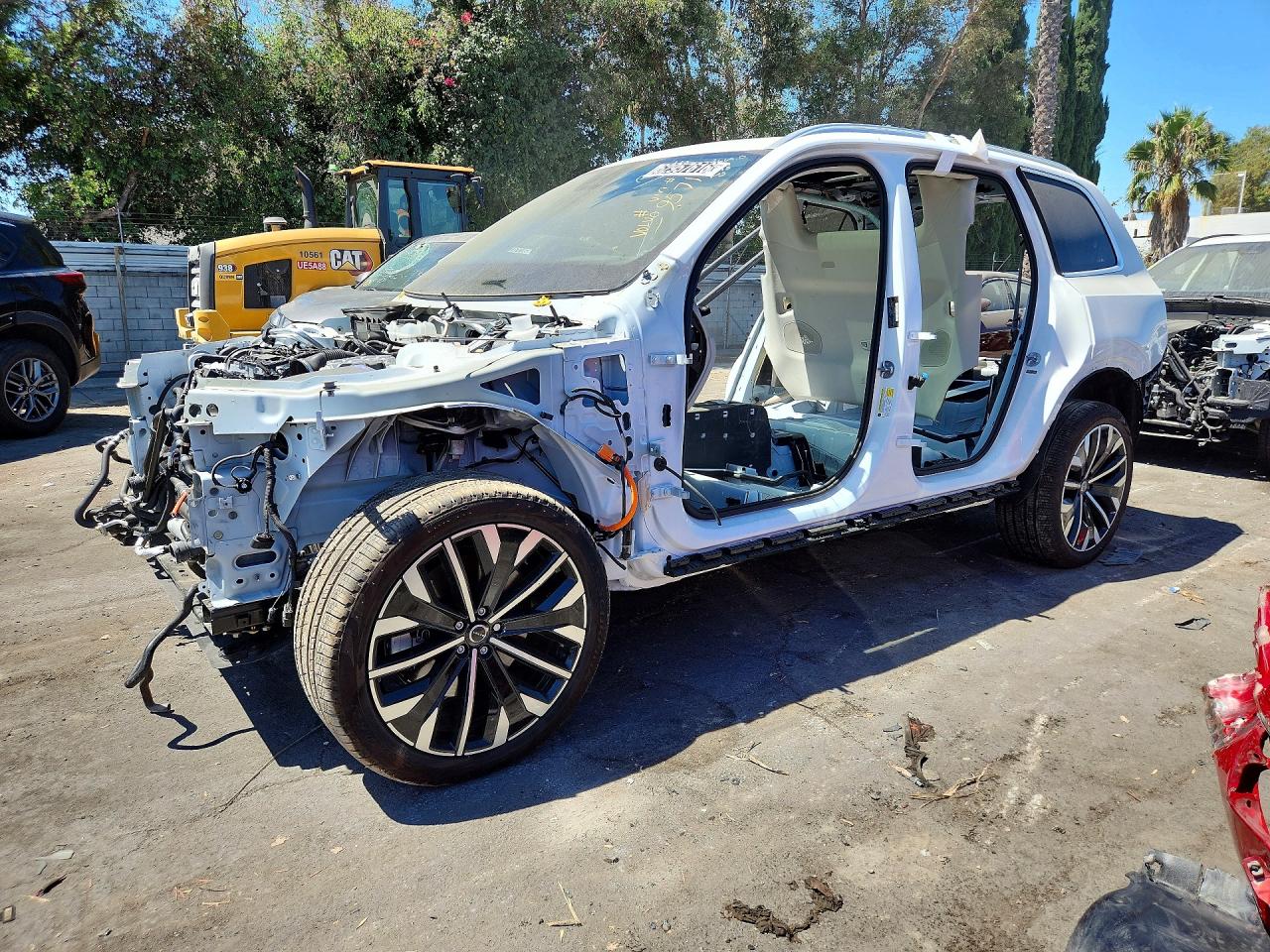 2025 VOLVO XC90 ULTRA