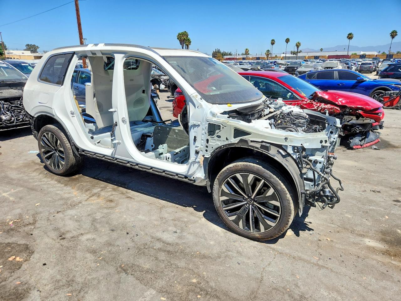 2025 VOLVO XC90 ULTRA — снимка 4