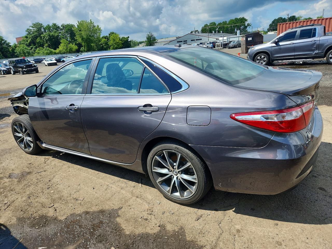 2015 TOYOTA CAMRY XSE — снимка 2