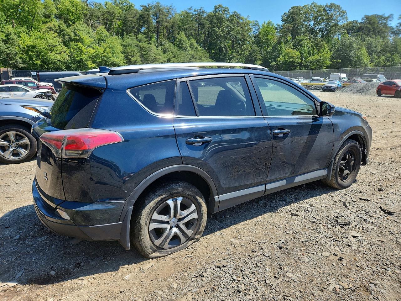 2017 TOYOTA RAV4 LE — снимка 3