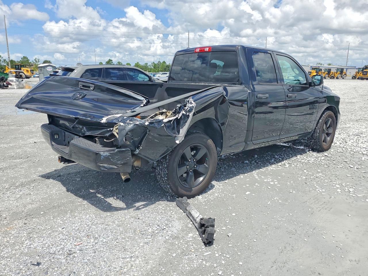 2015 RAM 1500 ST — снимка 3