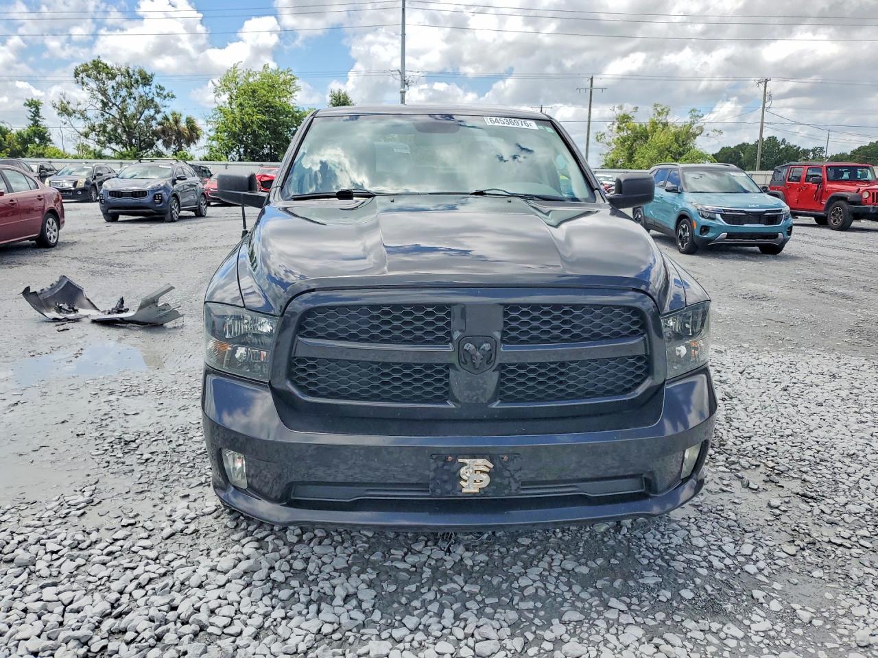 2015 RAM 1500 ST — снимка 5