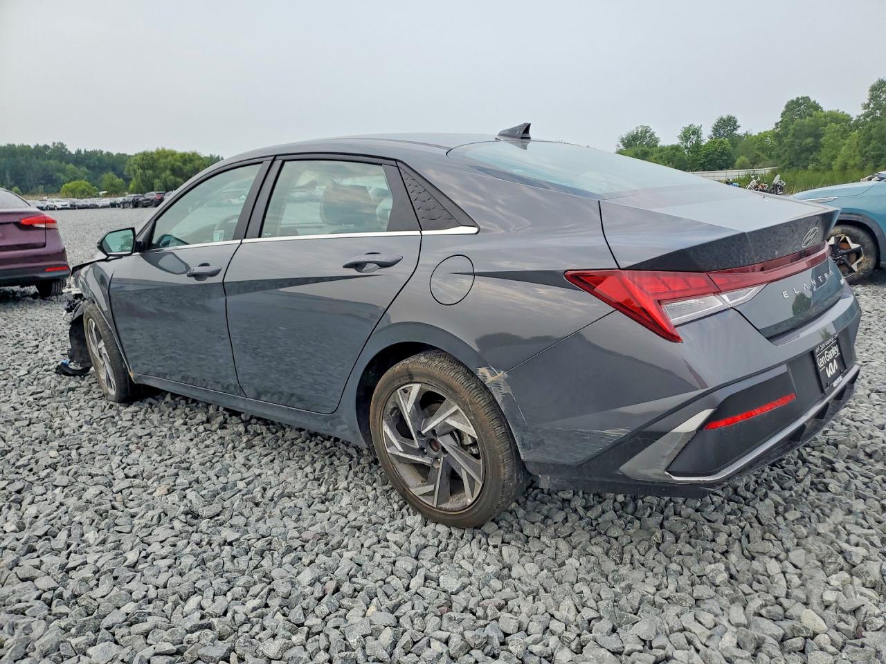 2025 HYUNDAI ELANTRA LIMITED — снимка 2