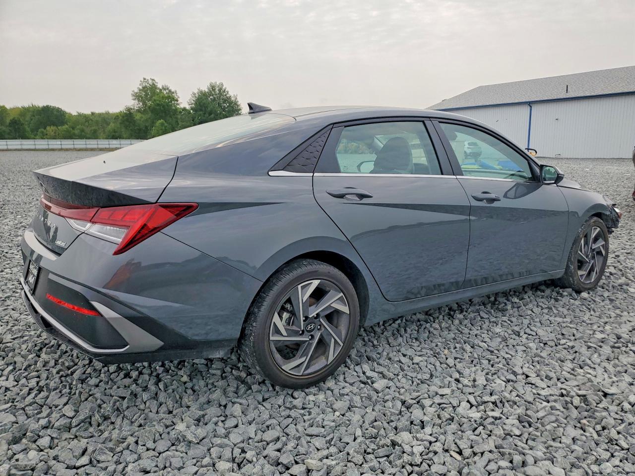 2025 HYUNDAI ELANTRA LIMITED — снимка 3