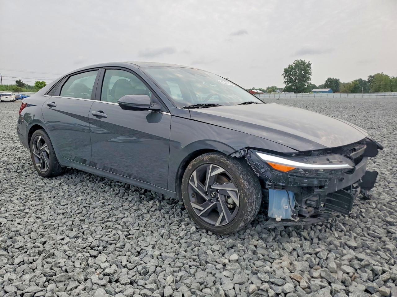 2025 HYUNDAI ELANTRA LIMITED — снимка 4