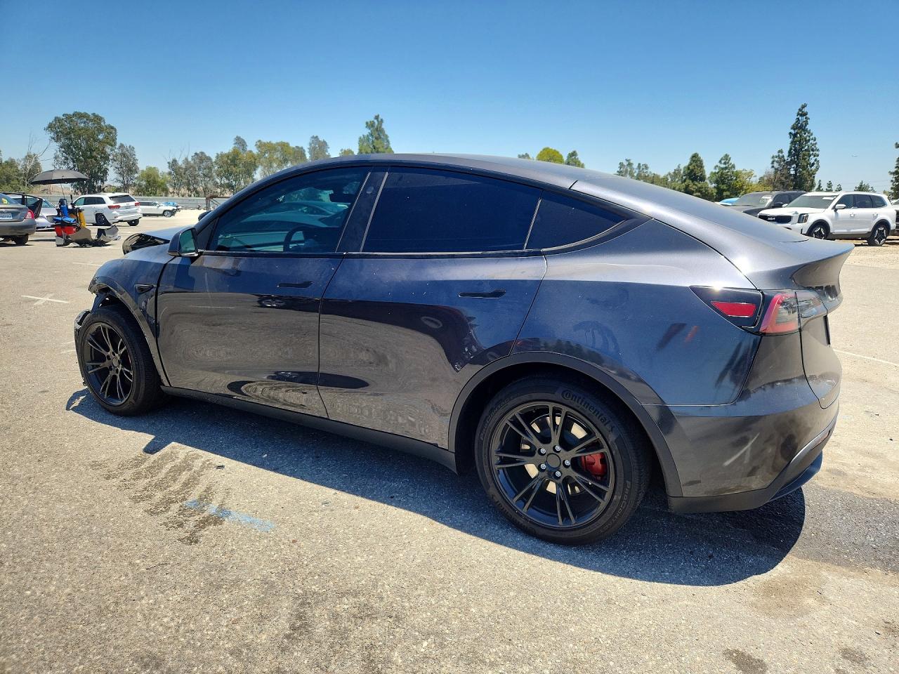 2025 TESLA MODEL Y — снимка 2