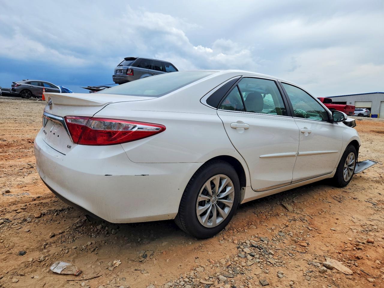 2017 TOYOTA CAMRY LE — снимка 3