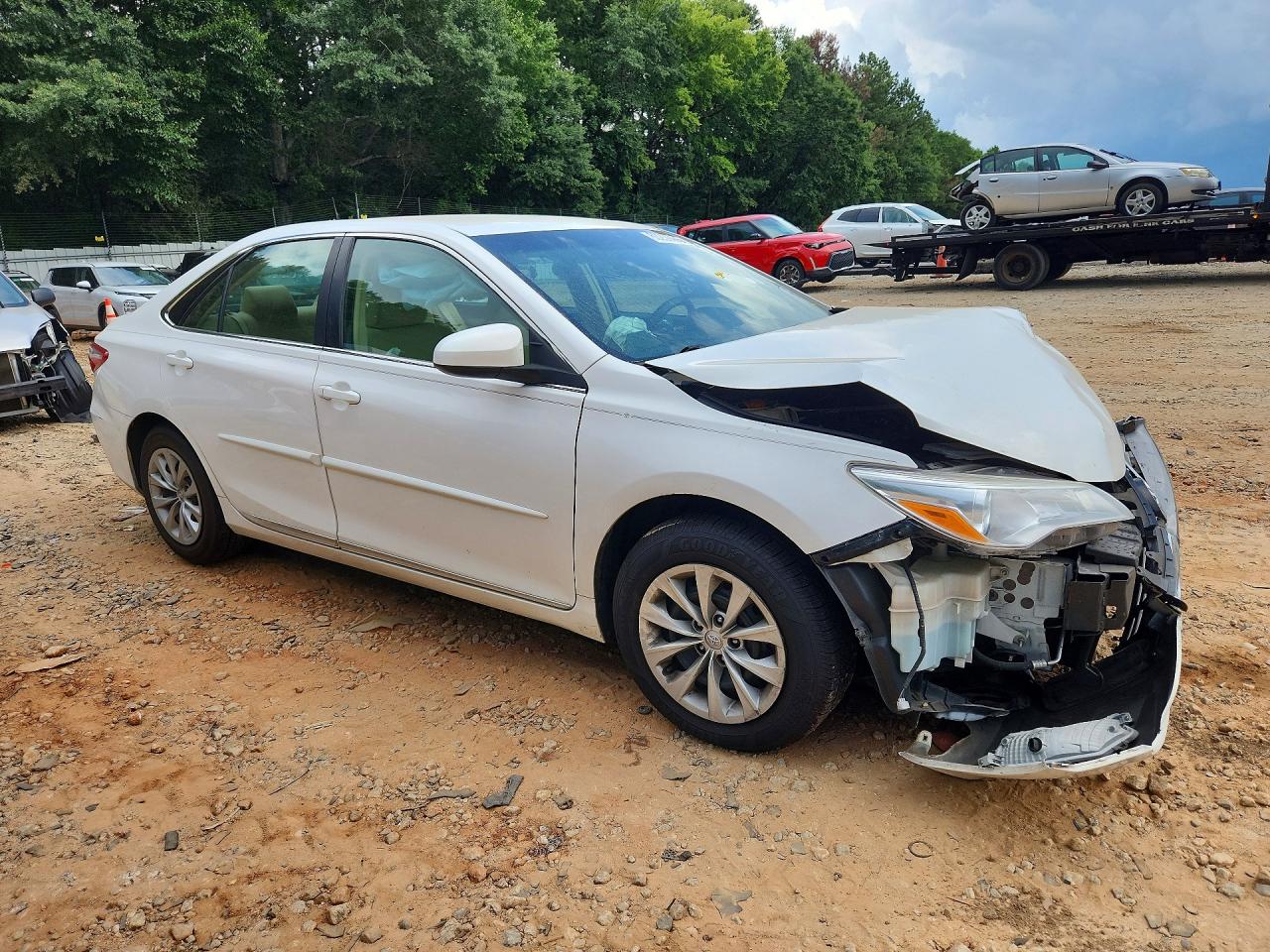 2017 TOYOTA CAMRY LE — снимка 4