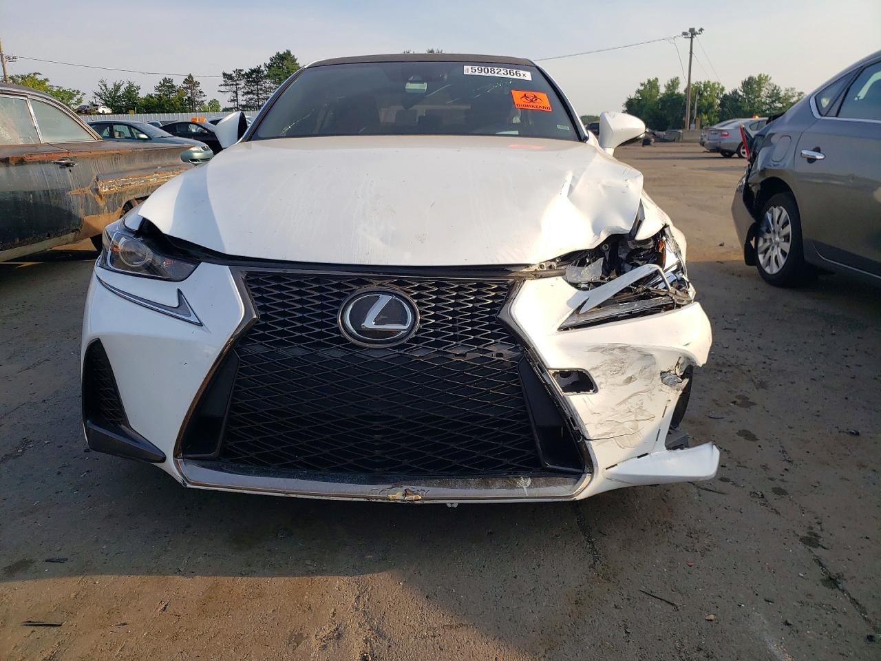 2017 LEXUS IS 300 — снимка 5