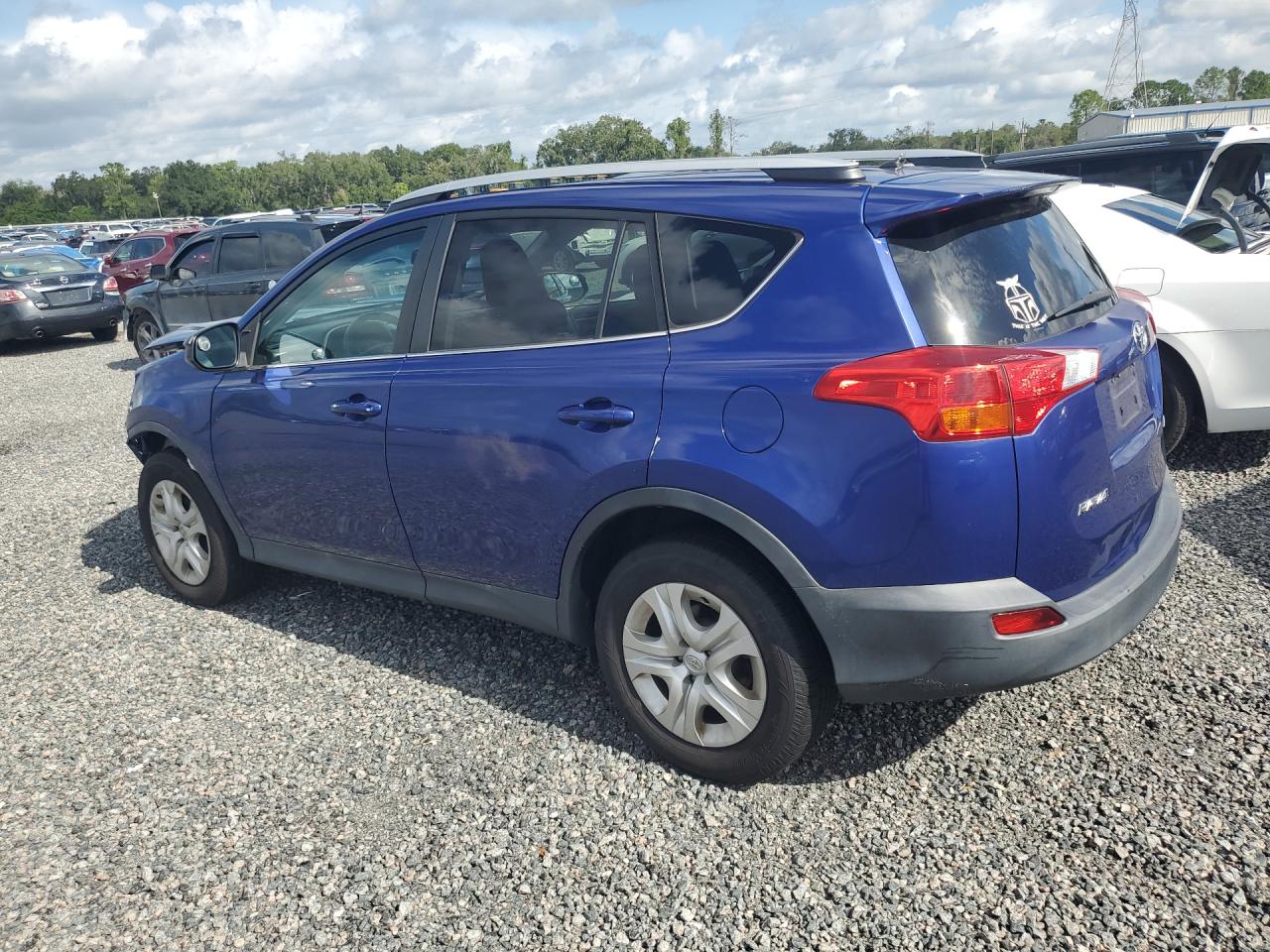 2015 TOYOTA RAV4 LE — снимка 2