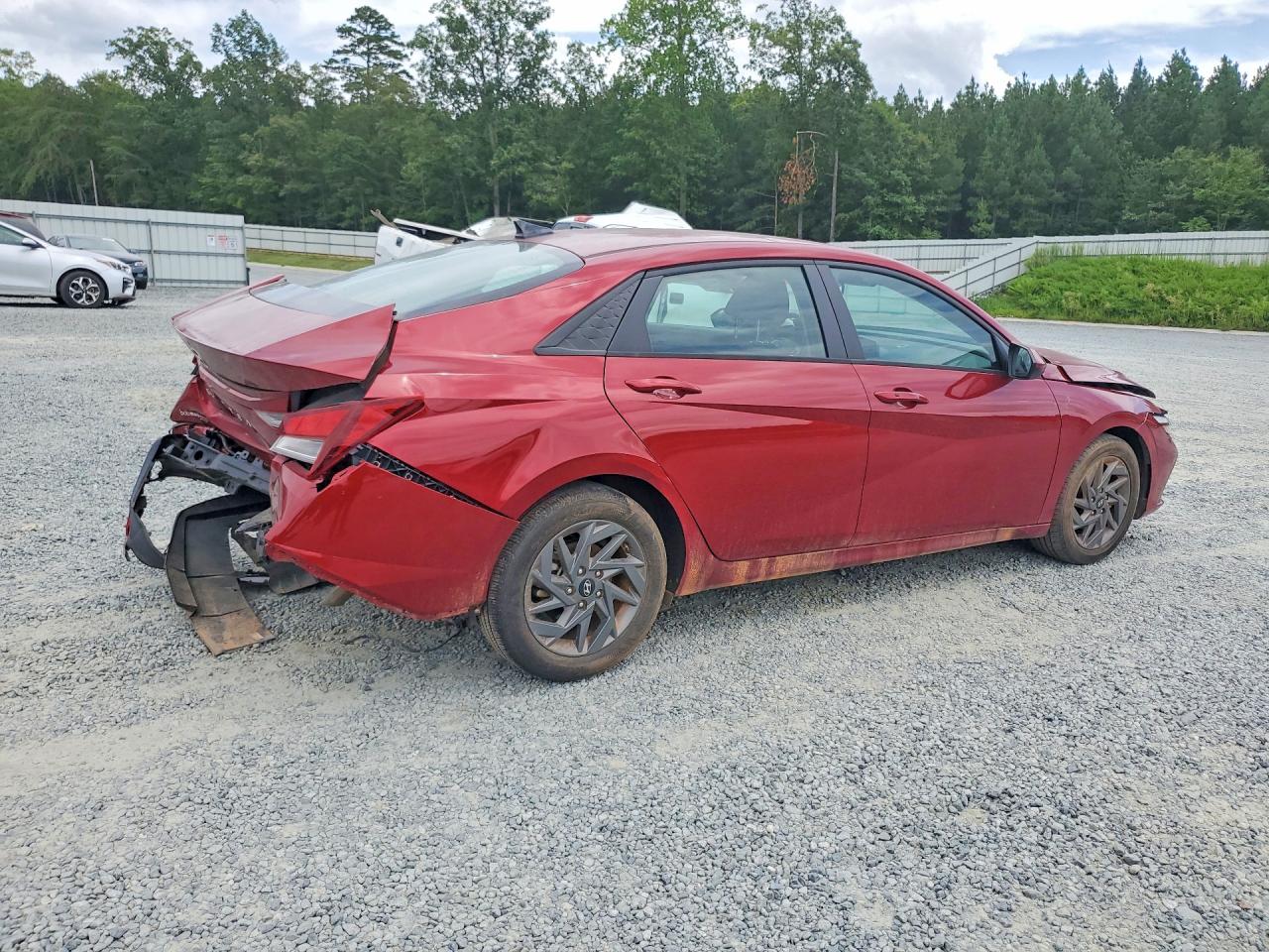 2024 HYUNDAI ELANTRA SEL — снимка 3