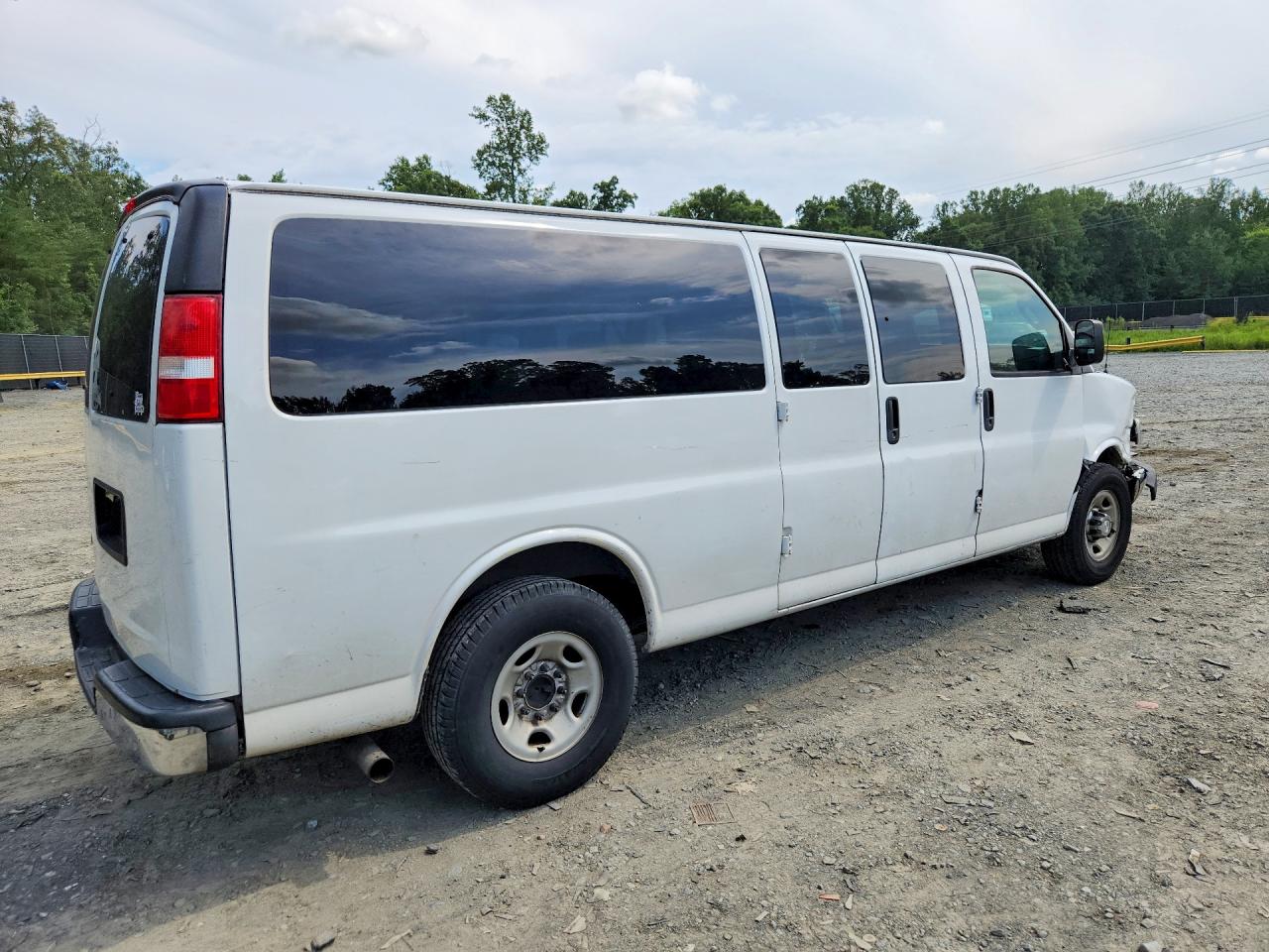 2017 CHEVROLET EXPRESS G3500 LT — снимка 3
