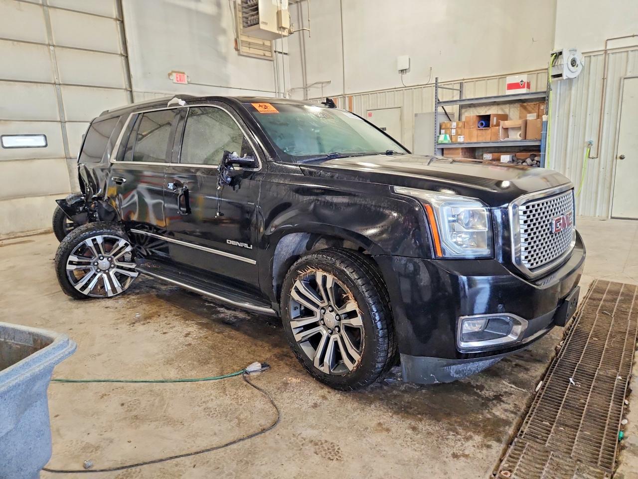 2017 GMC YUKON DENALI — снимка 4