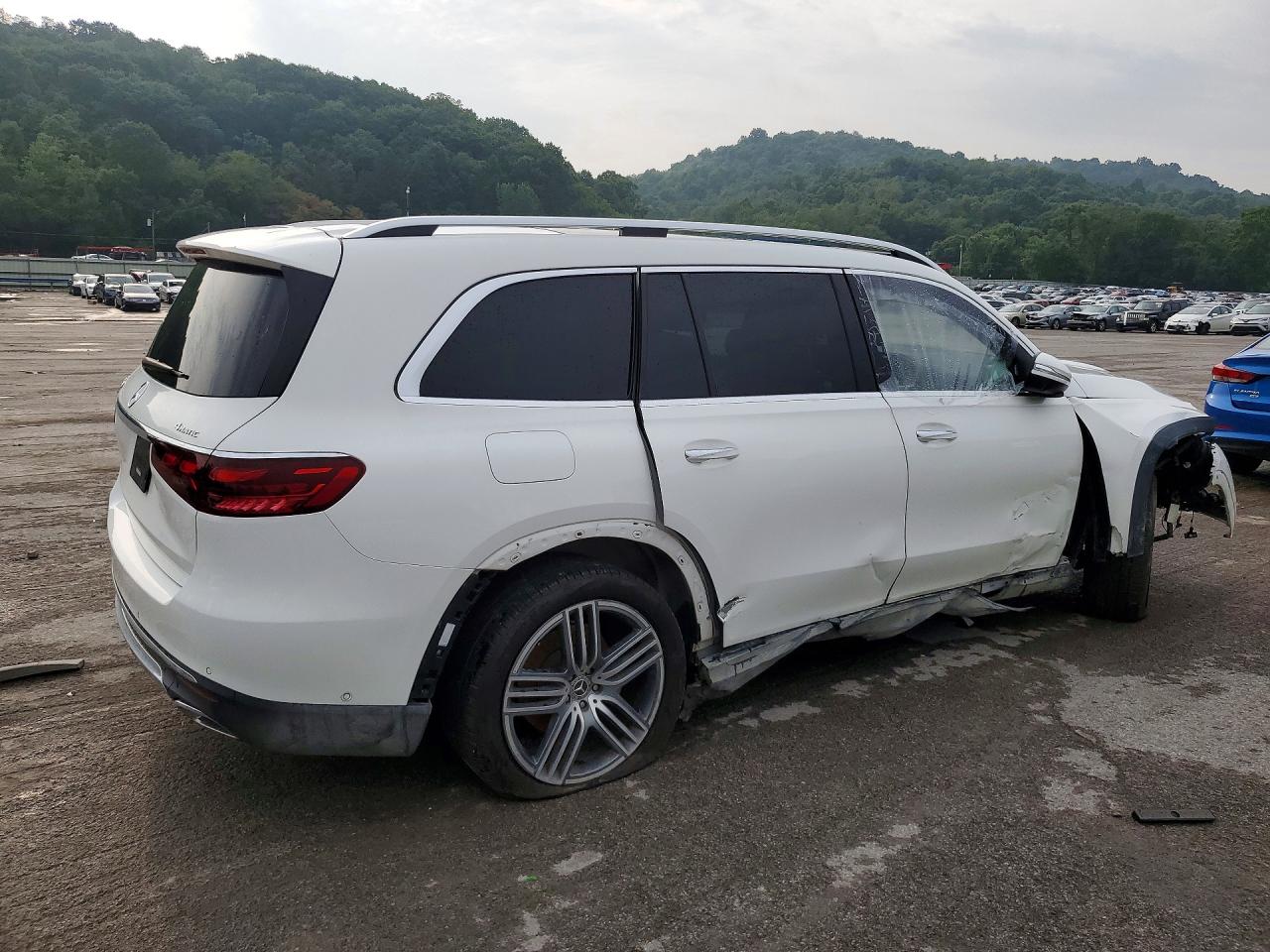 2025 MERCEDES-BENZ GLS 450 4MATIC — снимка 3