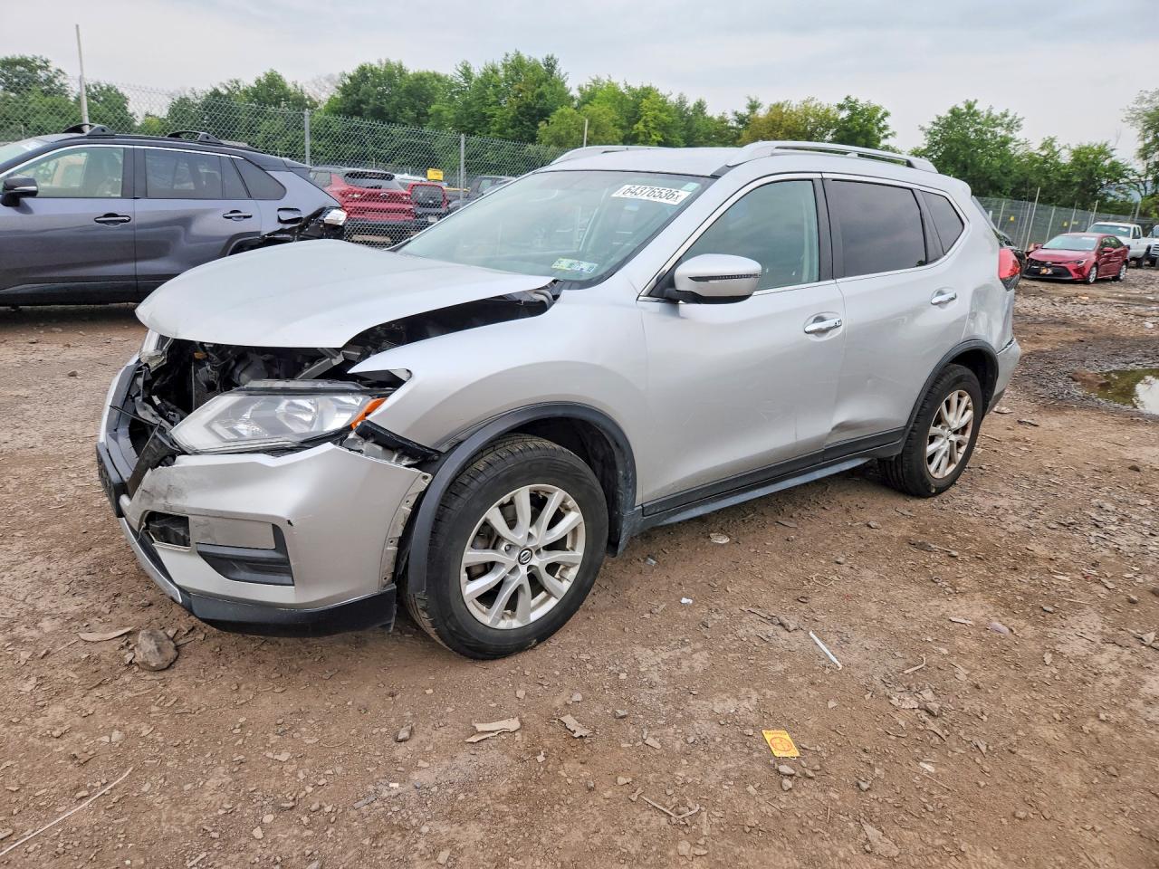2017 NISSAN ROGUE SV