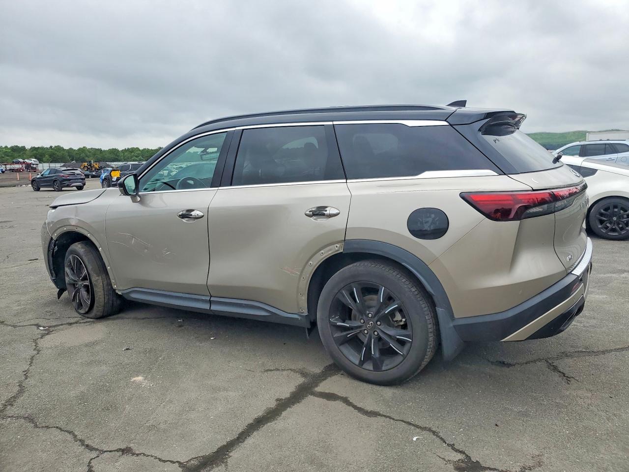 2024 INFINITI QX60 LUXE — снимка 2