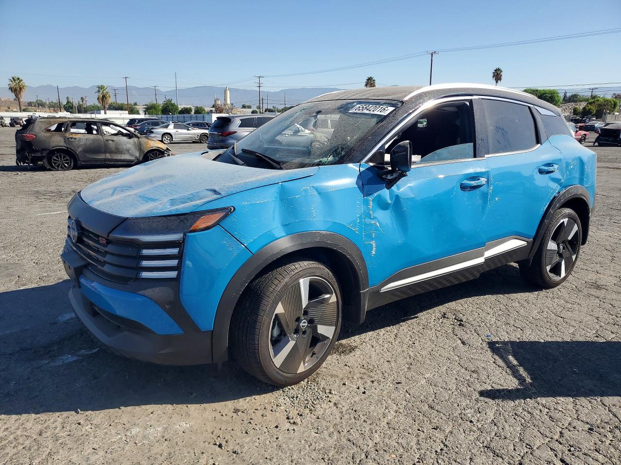 2025 NISSAN KICKS SR