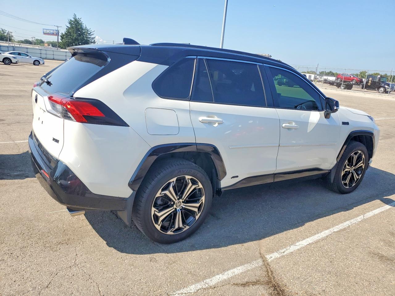 2022 TOYOTA RAV4 PRIME XSE — снимка 3