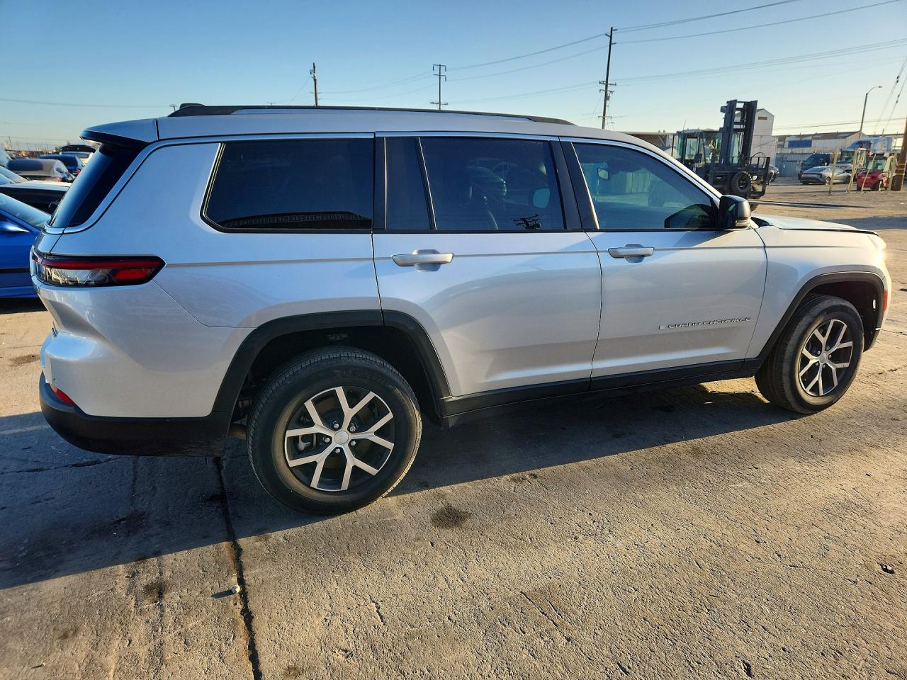 2024 JEEP GRAND CHEROKEE L LIMITED — снимка 3