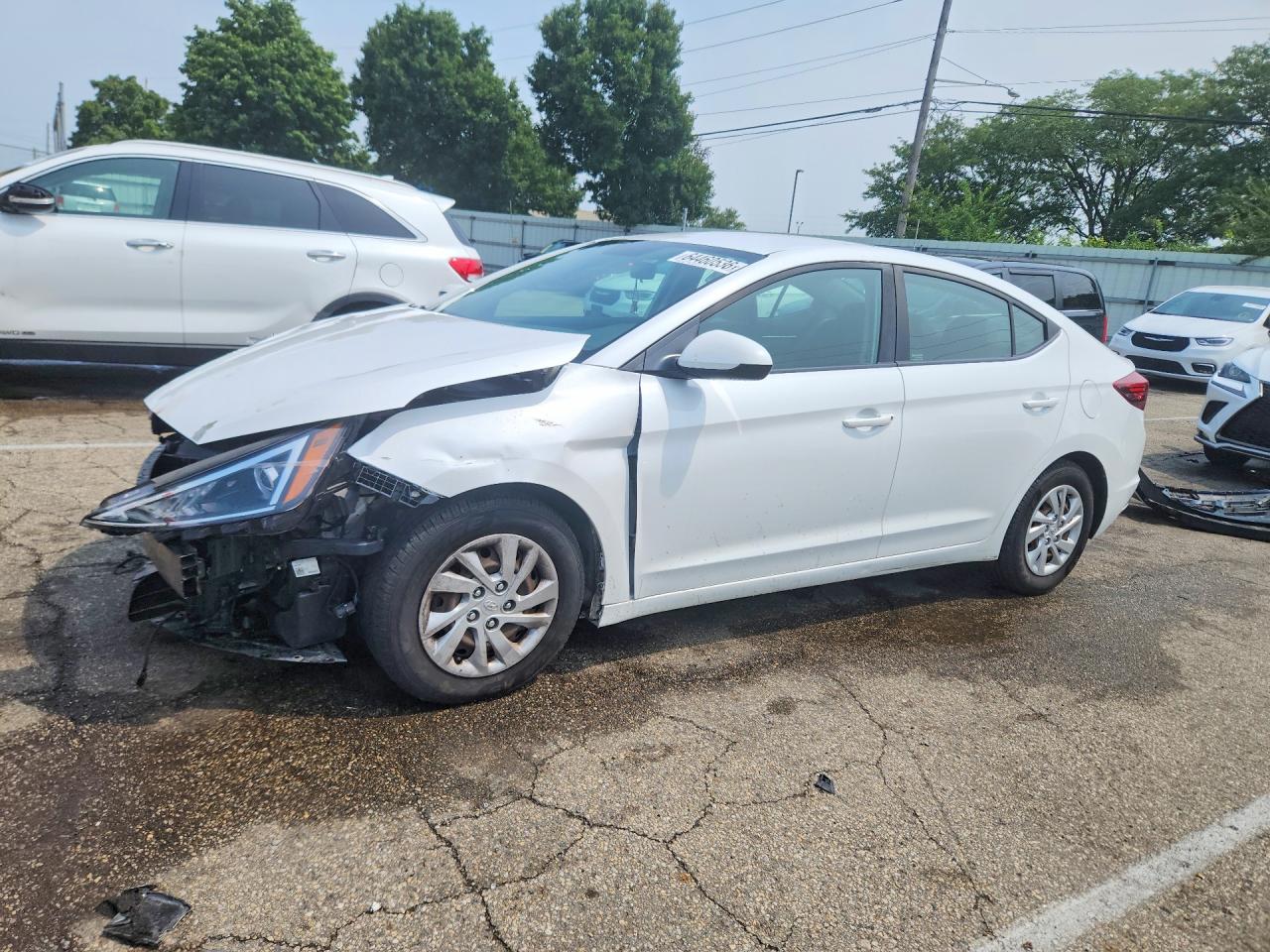 2019 HYUNDAI ELANTRA SE