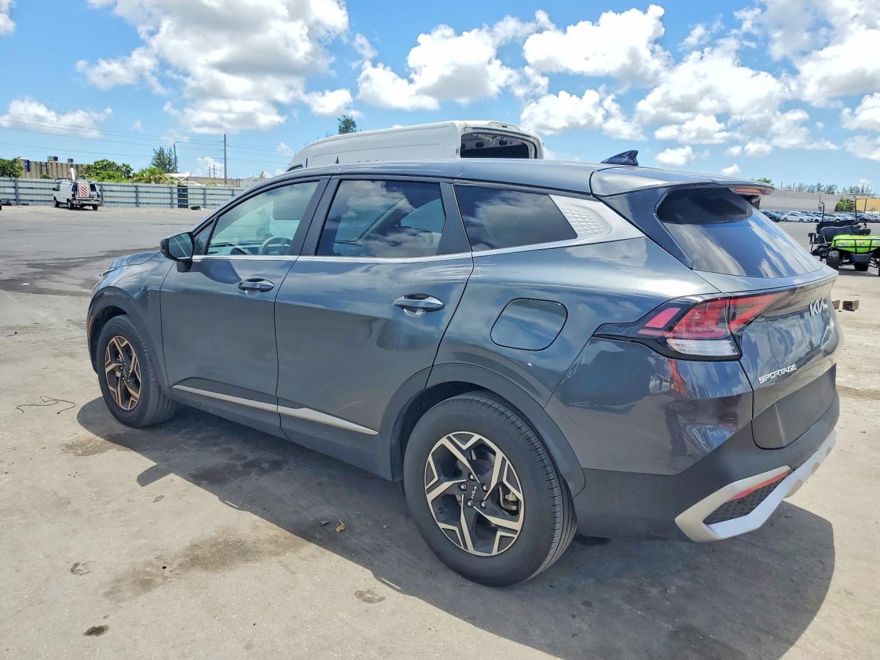 2023 KIA SPORTAGE LX — снимка 2