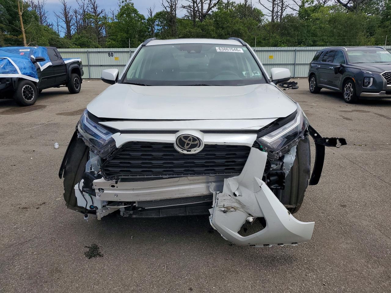 2025 TOYOTA RAV4 XLE PREMIUM — снимка 5