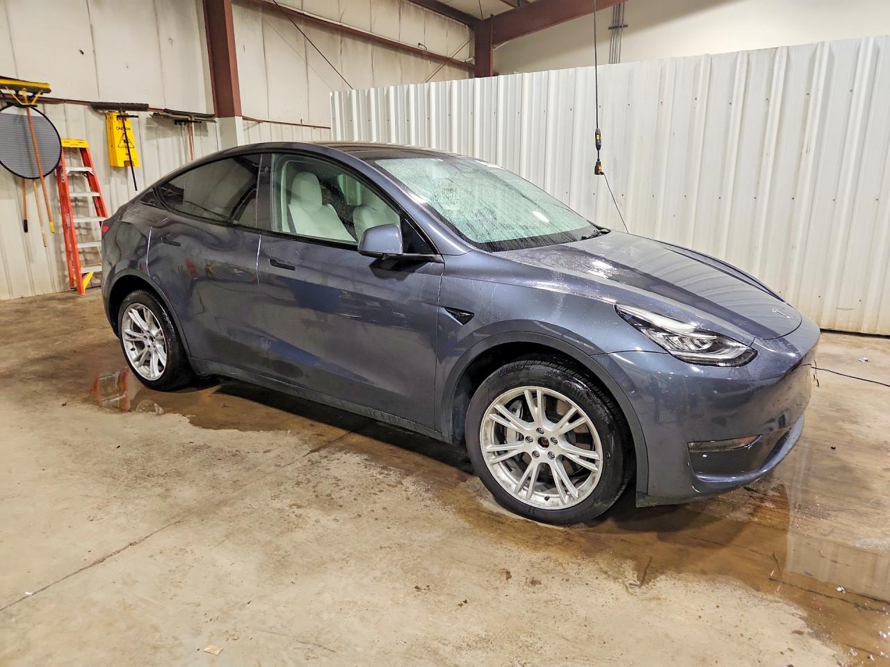2023 TESLA MODEL Y — снимка 4