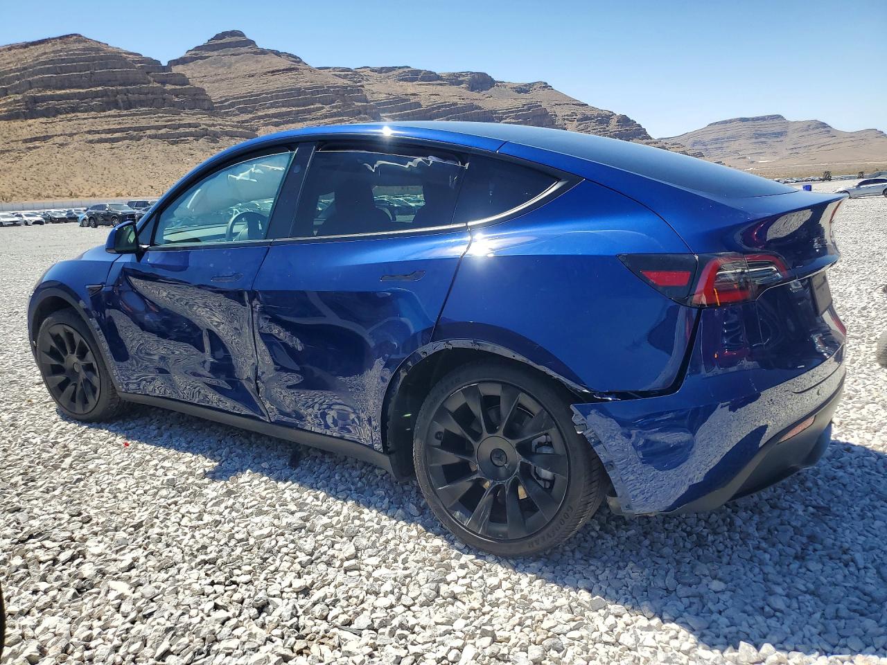 2024 TESLA MODEL Y — снимка 2