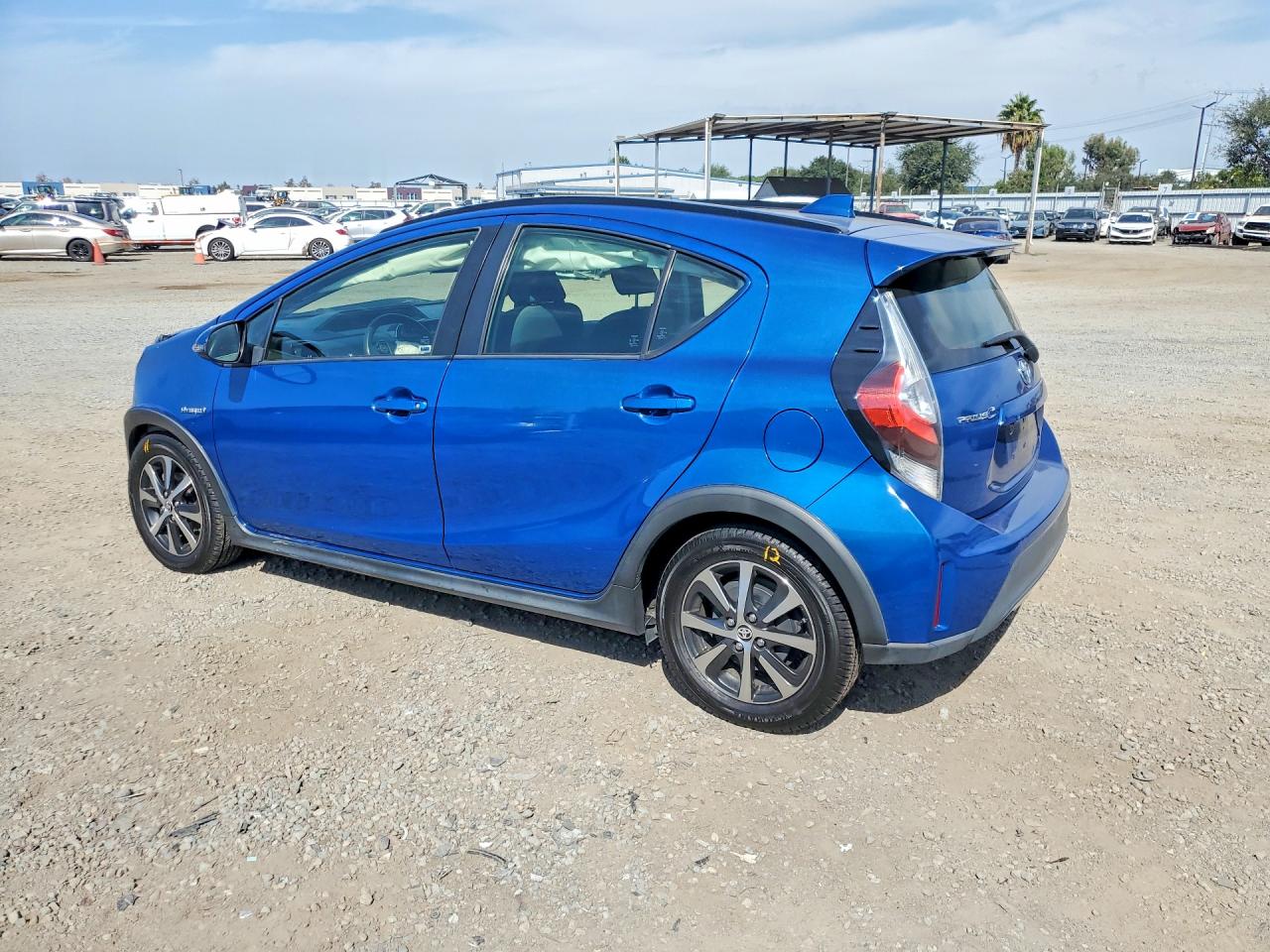 2018 TOYOTA PRIUS C THREE — снимка 2