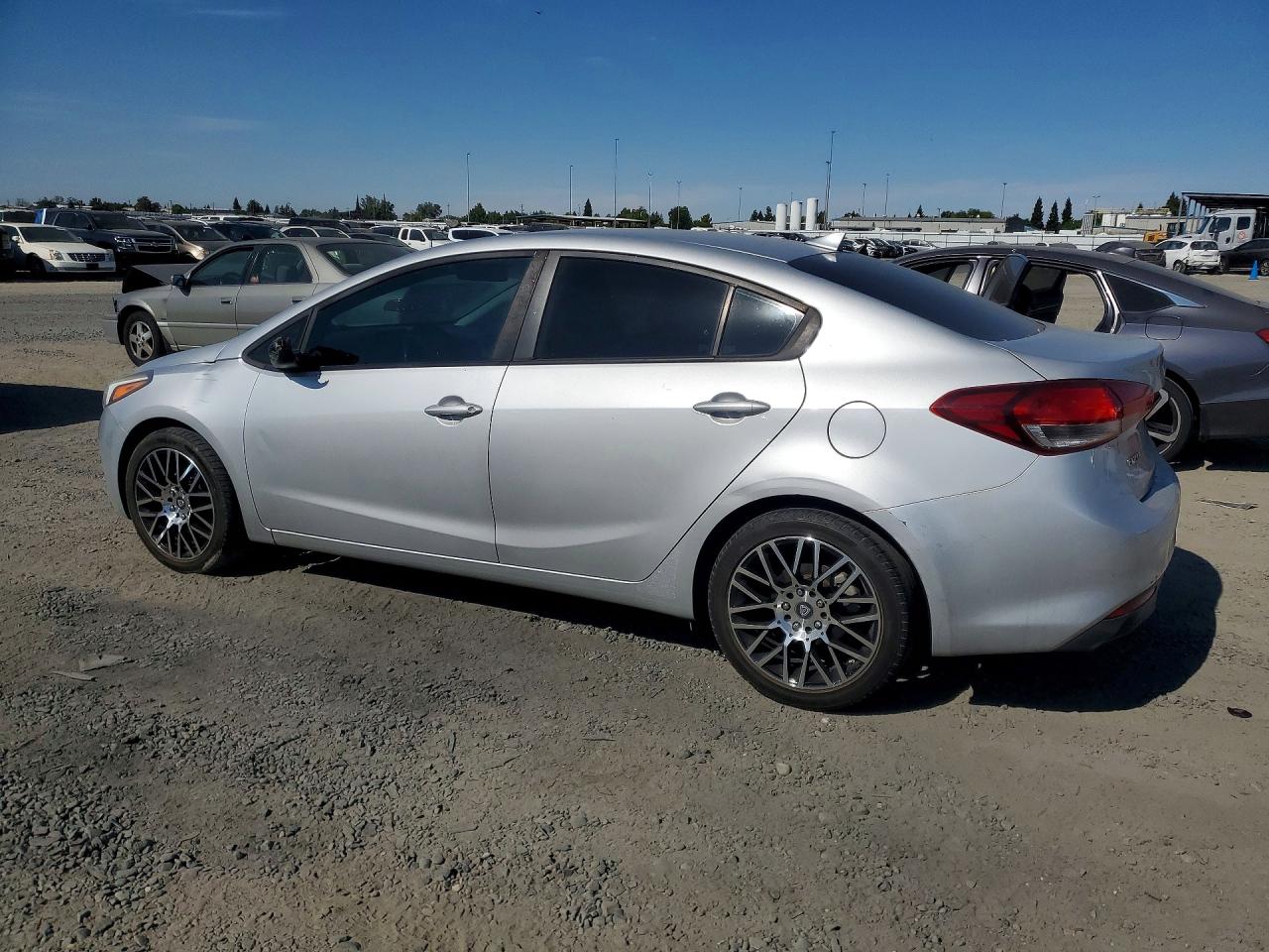 2018 KIA FORTE LX — снимка 2