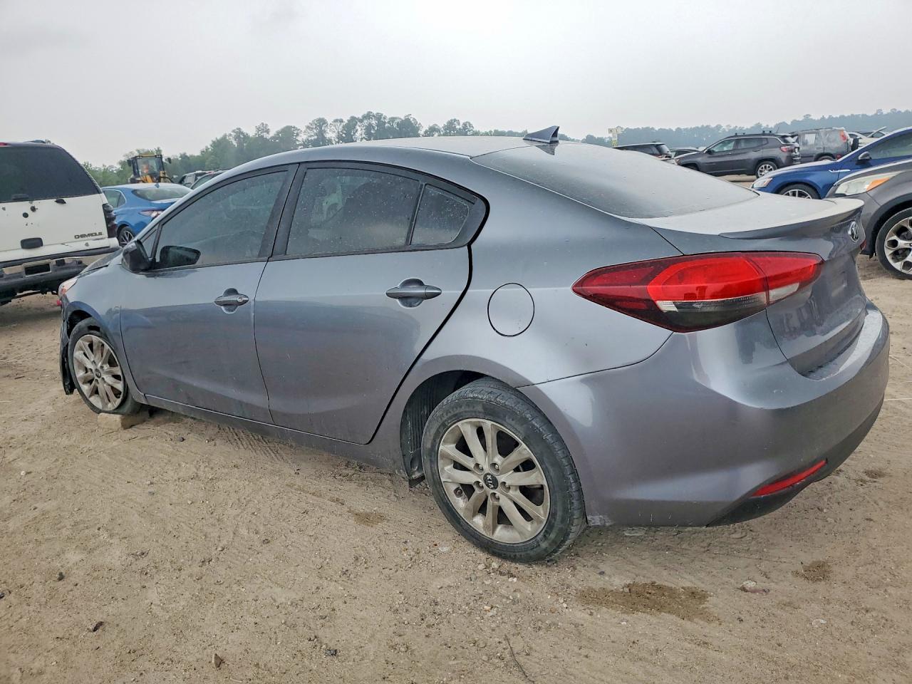 2017 KIA FORTE S — снимка 2