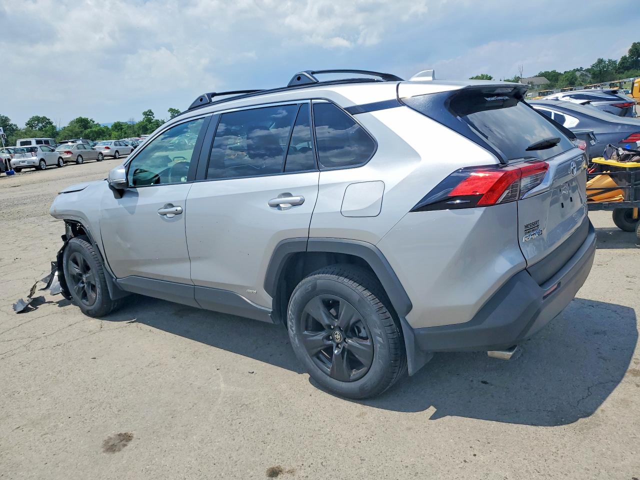 2025 TOYOTA RAV4 HYBRID XLE — снимка 2