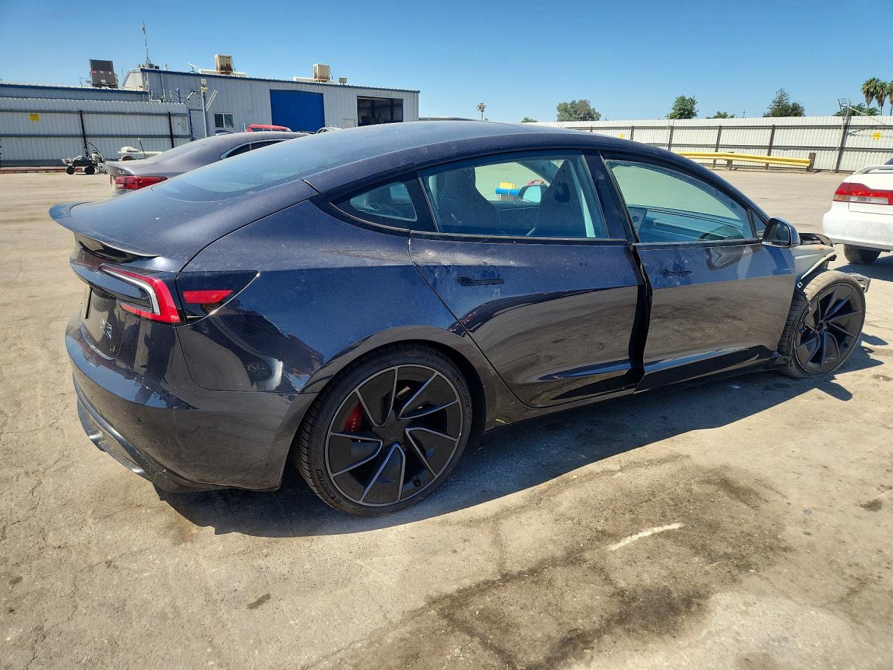 2024 TESLA MODEL 3 — снимка 3