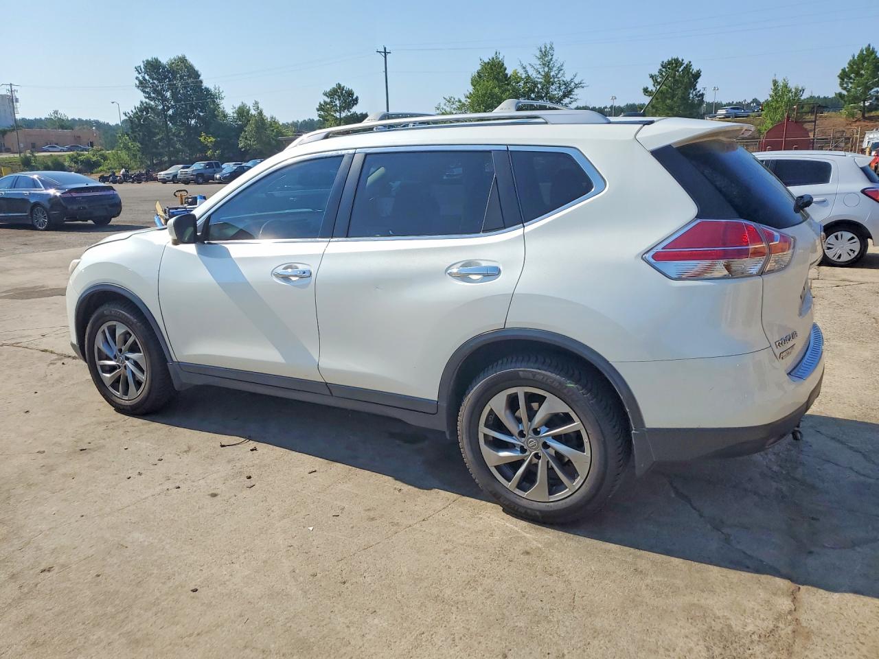 2015 NISSAN ROGUE SL — снимка 2