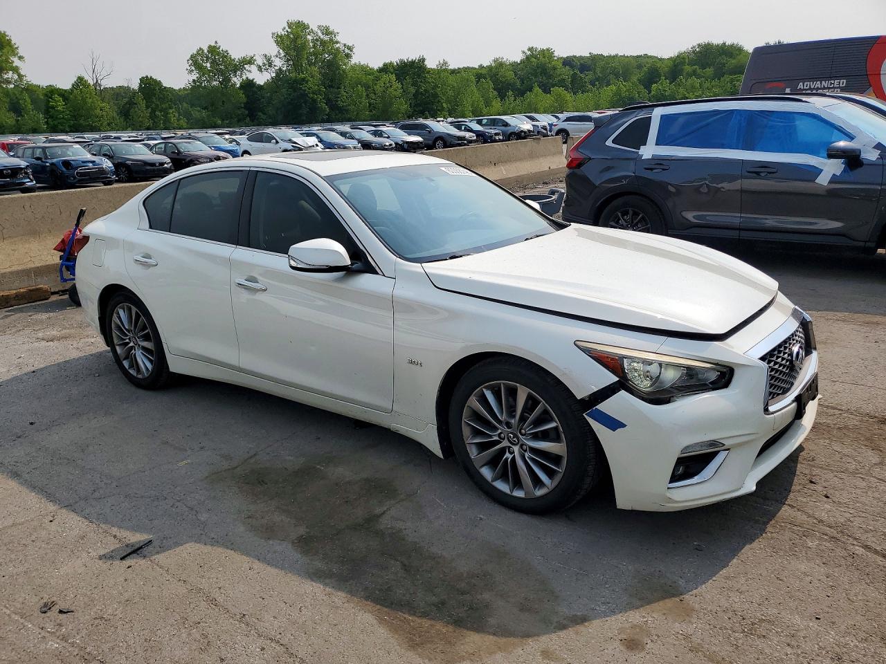 2018 INFINITI Q50 3.0T LUXE — снимка 4