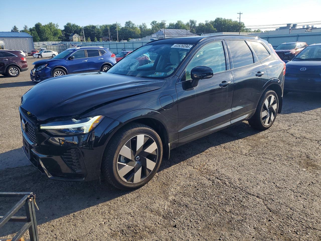 2024 VOLVO XC60 PLUS