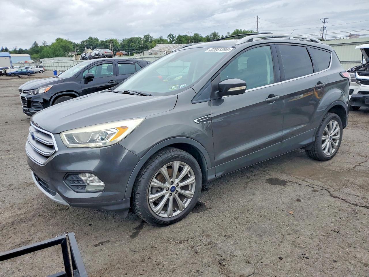 2017 FORD ESCAPE TITANIUM